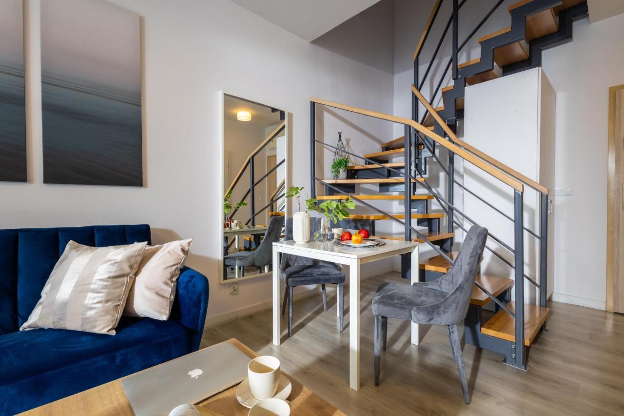 Deluxe Apartments By The Railway Station Wrocław Extérieur photo